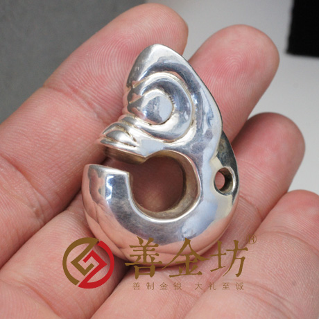 浙江纯银玉猪龙挂件 纯银立体摆件定制 3D硬银 立体贵金属定制  金银立体摆件 定做银币
